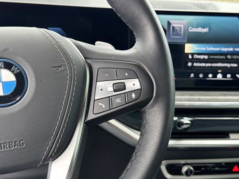Used 2025 BMW X5 xDrive50e image 31