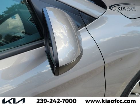 Used 2020 Hyundai Elantra Value Edition w/ Cargo Package (C1) FWD image 8