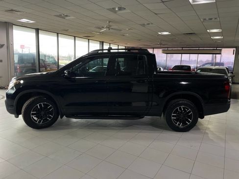 Used 2017 Honda Ridgeline Black Edition image 4