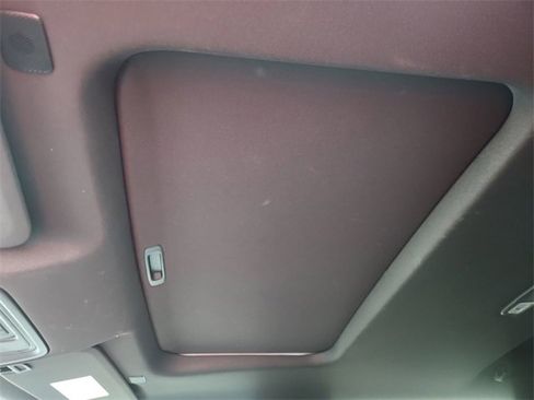 Used 2024 Chevrolet Silverado 1500 ZR2 w/ Technology Package image 18