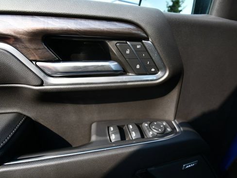 Used 2022 Chevrolet Silverado 1500 LTZ w/ LTZ Premium Package AWD/4WD image 21