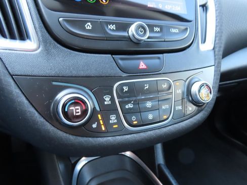 Used 2019 Chevrolet Malibu LT w/ Driver Confidence Package II image 24