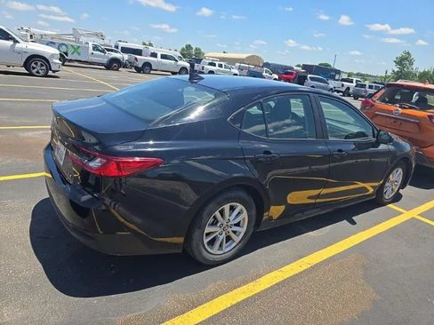Used 2025 Toyota Camry LE FWD image 4