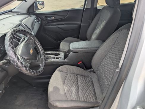 Used 2021 Chevrolet Equinox LT FWD image 15