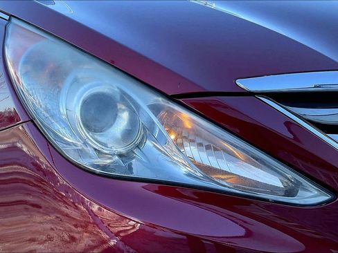 Used 2011 Hyundai Sonata SE w/ Navigation & Sunroof Pkg 4 image 32