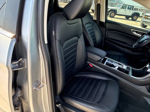 Used 2024 Ford Edge SEL w/ Convenience Package AWD/4WD image 12
