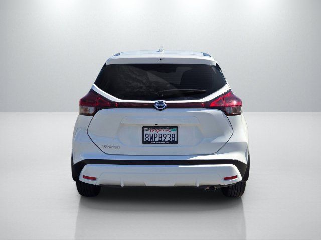 Used 2021 Nissan Kicks S FWD image 5