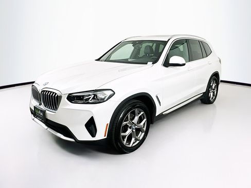 Used 2024 BMW X3 xDrive30i image 3