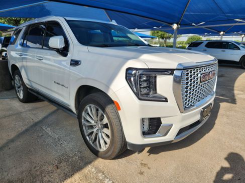 Used 2021 GMC Yukon Denali w/ Denali Premium Package AWD/4WD image 1