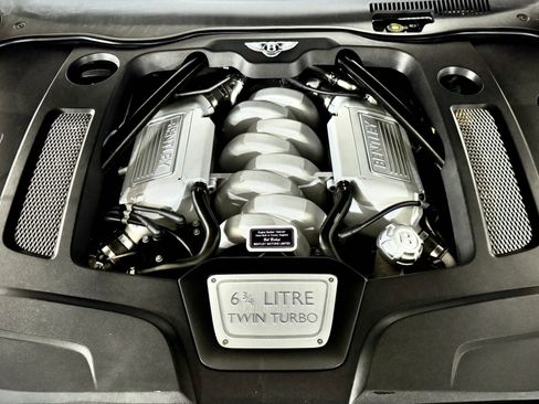 Used 2016 Bentley Mulsanne Speed image 30