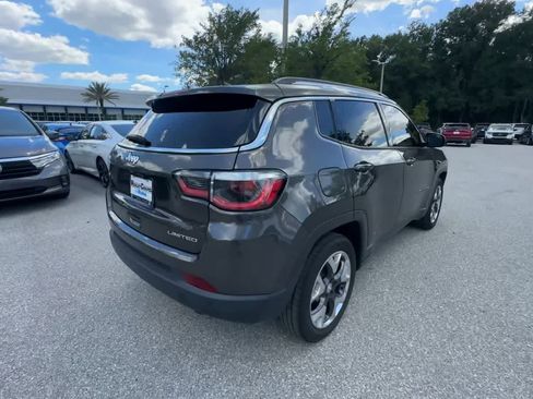 Used 2018 Jeep Compass Limited w/ Navigation Group FWD image 8