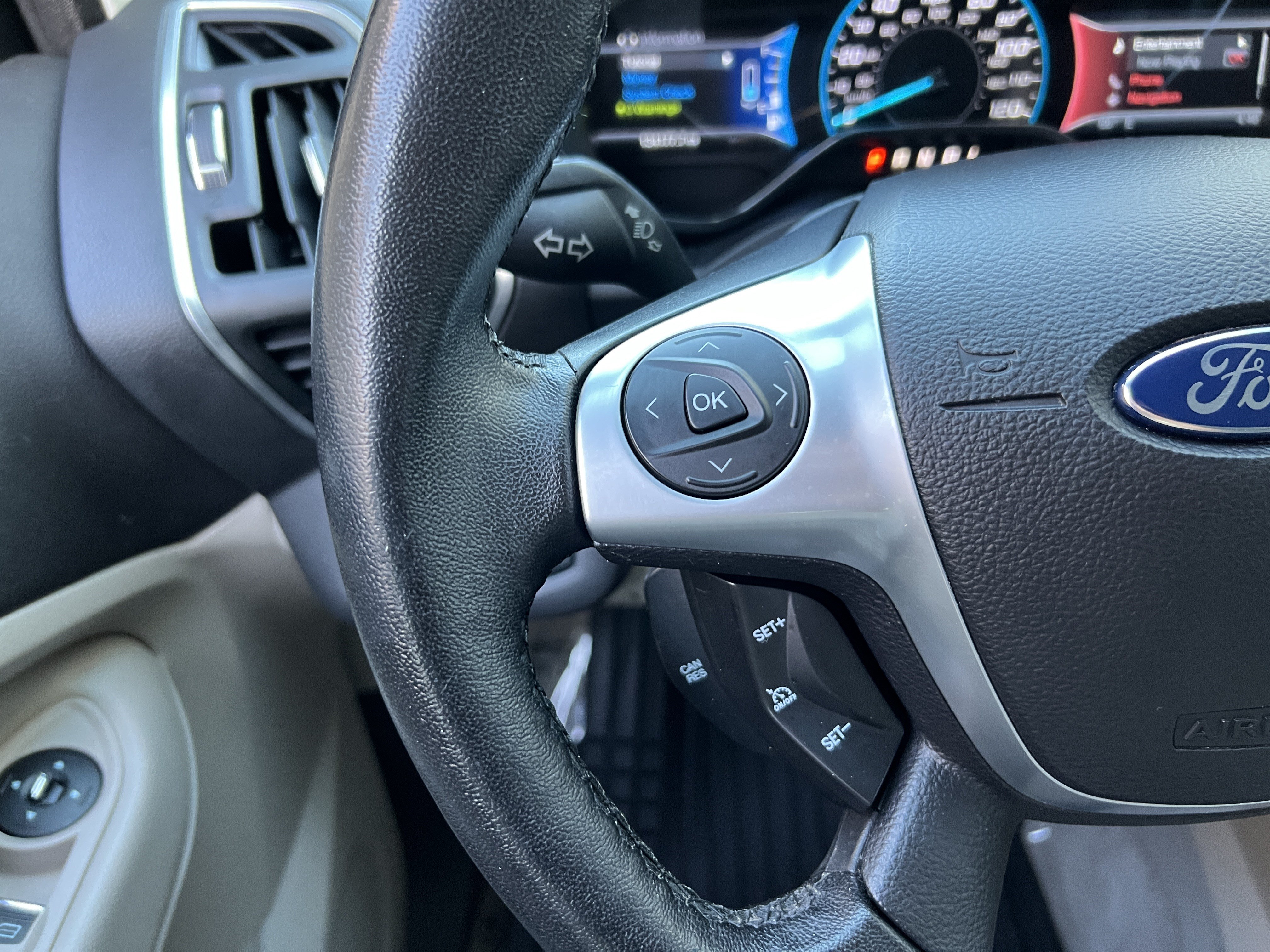 Used 2013 Ford C-MAX SEL FWD image 27