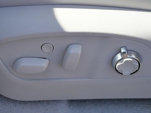 New 2026 Buick Enclave Avenir w/ Super Cruise Package AWD/4WD image 46