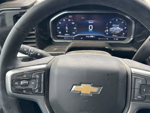 Used 2025 Chevrolet Silverado 1500 LT image 14