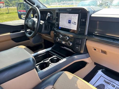 Used 2025 Ford F250 Lariat w/ Lariat Ultimate Package AWD/4WD image 11