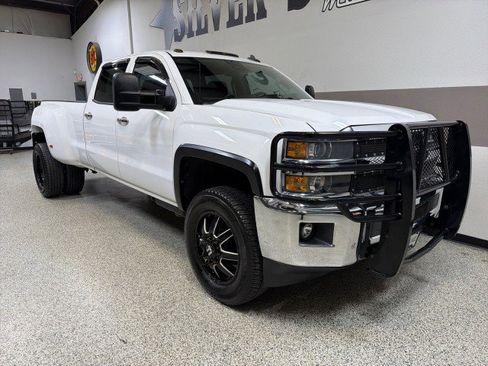 Used 2015 Chevrolet Silverado 3500 LTZ w/ Duramax Plus Package image 42