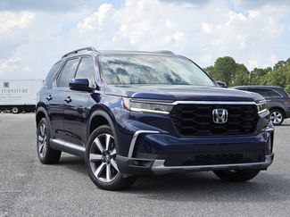 Certified 2025 Honda Pilot Touring video 2