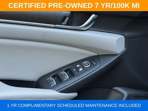 Used 2018 Honda Accord EX image 16