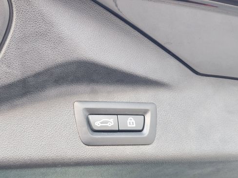 Used 2022 BMW ALPINA XB7 image 41