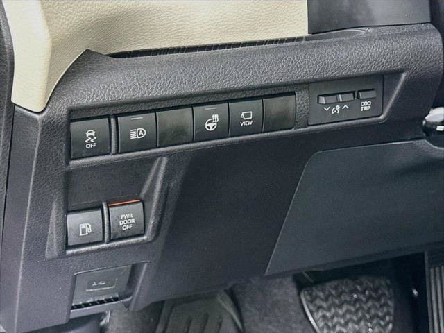 Certified 2026 Toyota Sienna Platinum AWD/4WD image 14
