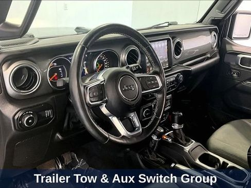 Used 2023 Jeep Wrangler Unlimited Sahara w/ Cold Weather Group AWD/4WD image 23