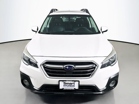 Used 2019 Subaru Outback 3.6R Limited AWD/4WD image 2