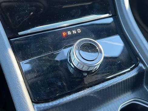 Used 2025 Jeep Grand Cherokee Altitude image 29