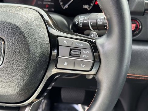 Used 2025 Honda Pilot TrailSport image 25