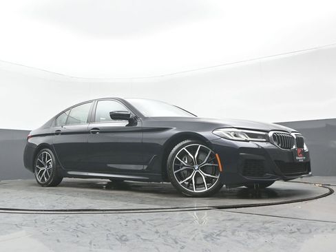 Used 2023 BMW 540i xDrive w/ Executive Package image 29