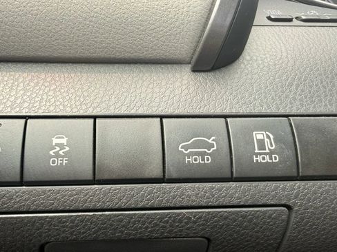 Used 2024 Toyota Camry LE FWD image 28