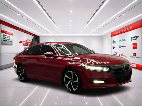 Used 2018 Honda Accord Sport image 2