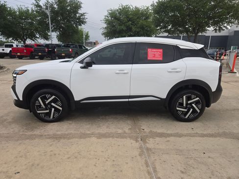 Certified 2026 Nissan Kicks SV image 6