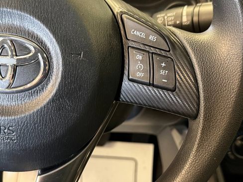 Used 2017 Toyota Yaris iA image 10