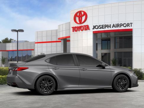 New 2026 Toyota Camry SE image 41