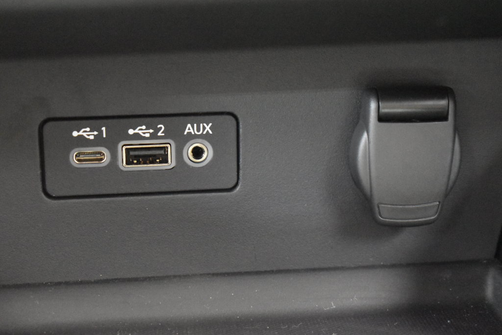 Used 2025 Nissan Altima 2.5 SR FWD image 23