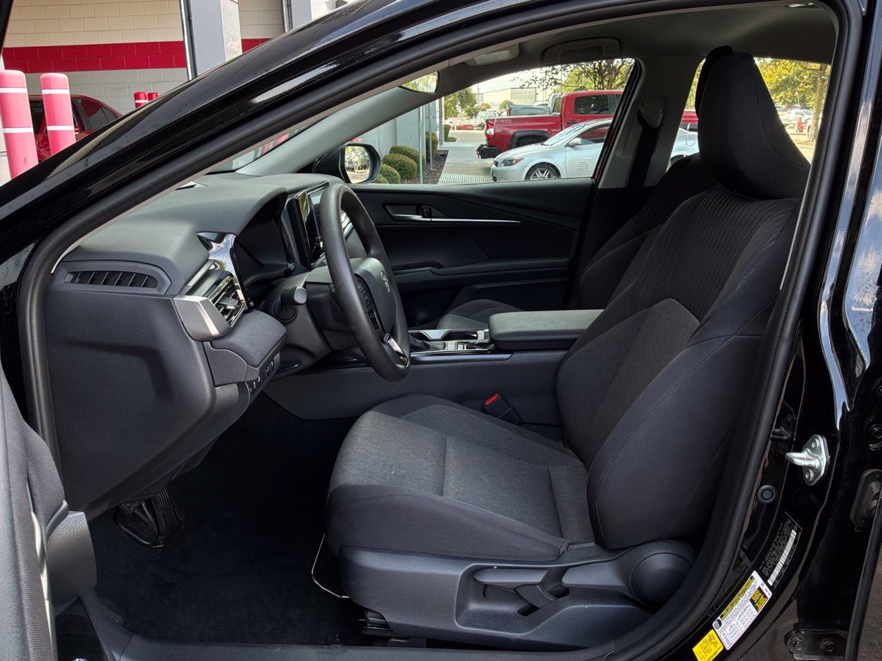 Used 2026 Toyota Camry LE FWD image 10
