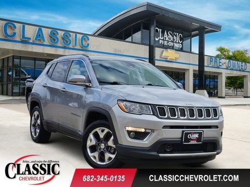 Used 2021 Jeep Compass Limited image 1