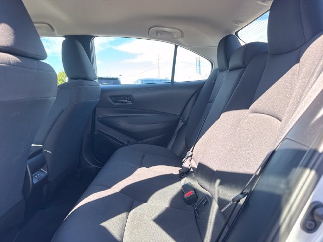 Used 2026 Toyota Corolla LE FWD image 11