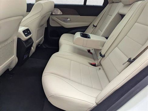 Used 2024 Mercedes-Benz GLE 450 4MATIC image 18