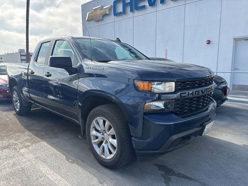 Used 2021 Chevrolet Silverado 1500 Custom image 2