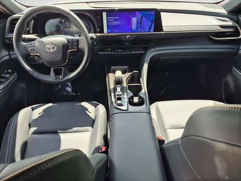 Certified 2025 Toyota Crown Signia AWD/4WD image 16