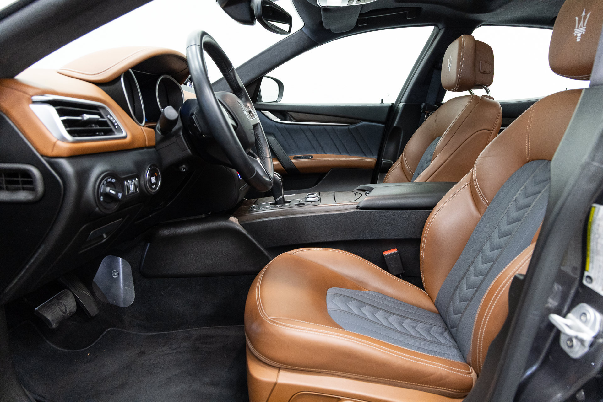 Used 2018 Maserati Ghibli GranLusso RWD image 7