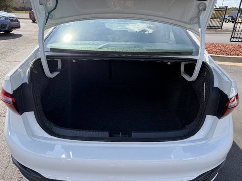 Used 2025 Volkswagen Jetta Sport FWD image 9