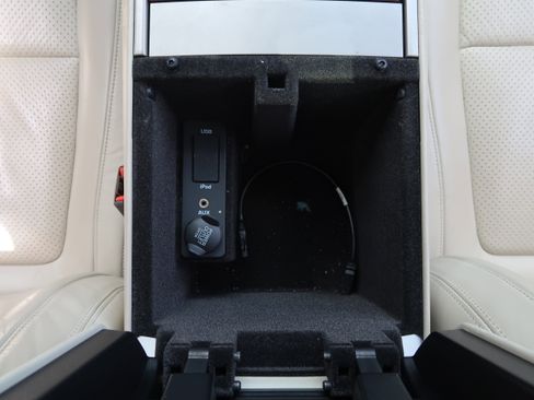 Used 2011 Jaguar XF Premium RWD image 23