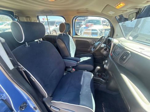 Used 2012 Nissan Cube 1.8 S w/ Indigo Limited Edition Pkg FWD image 9