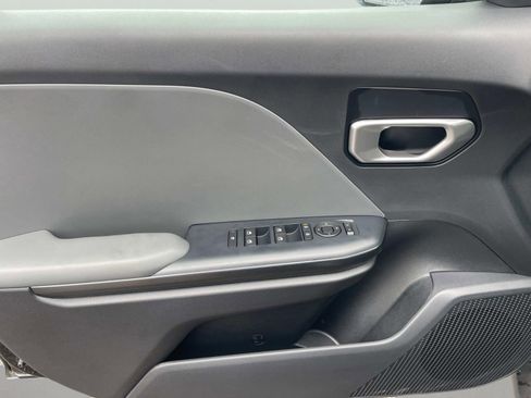 New 2025 Kia K4 LX image 20