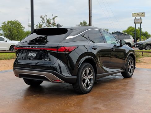 Used 2023 Lexus RX 350h w/ Accessory Package (Z1) image 2