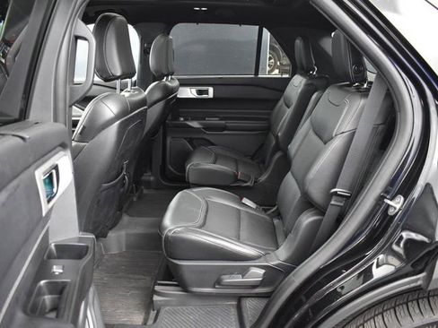 Used 2020 Ford Explorer ST w/ ST Street Pack image 4