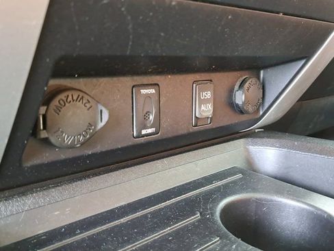 Used 2014 Toyota Tundra 1794 Edition image 18