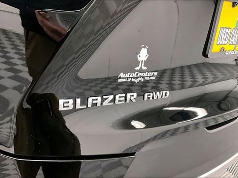 Used 2024 Chevrolet Blazer LT w/ Convenience Package image 9